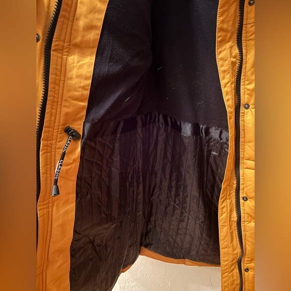 Vainas Orange Ski/Snow/Puffer Jacket - Picture 4 of 7